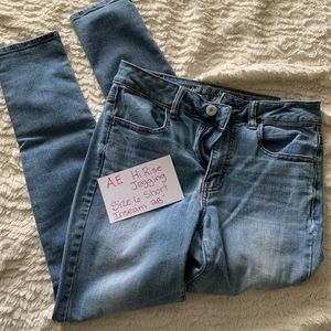 American Eagle Hi-Rise Jeggings size 6 short